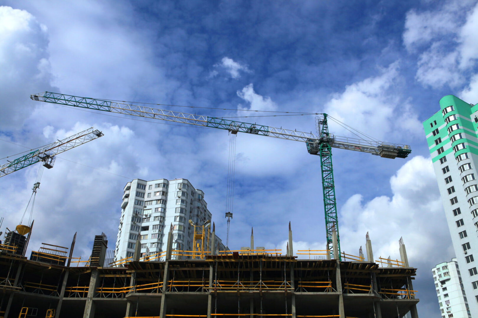 construction of modern skyscrapers and building crane